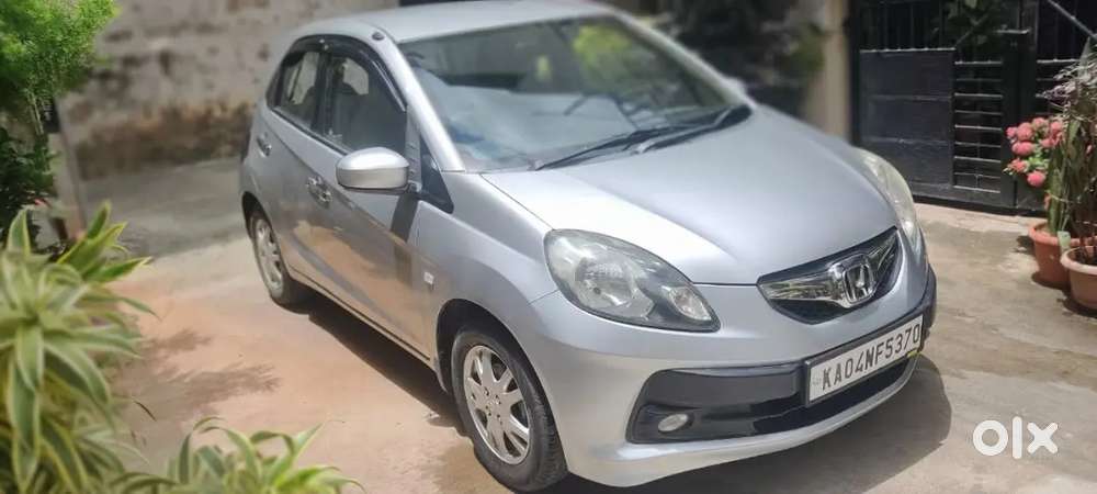 Honda Brio 2012 Petrol Well Maintained