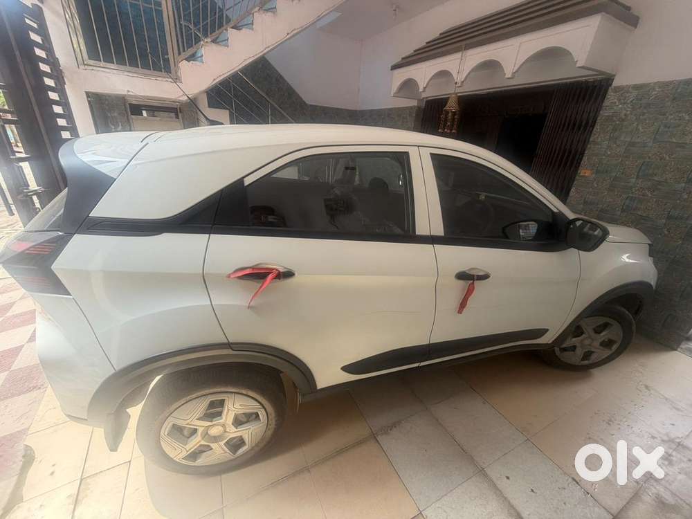 Tata Nexon Petrol 2025