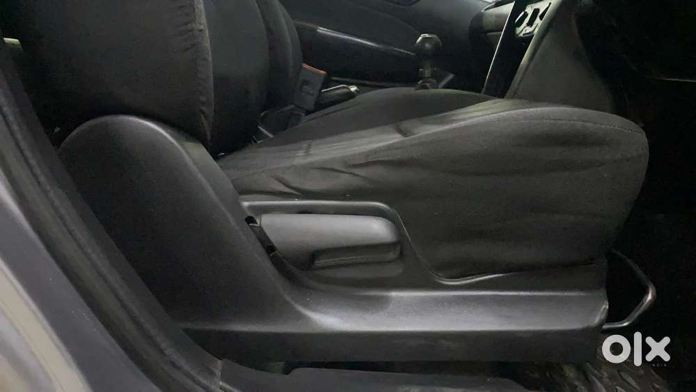 Maruti Suzuki Swift 2011-2014 Vxi, 2013, Petrol