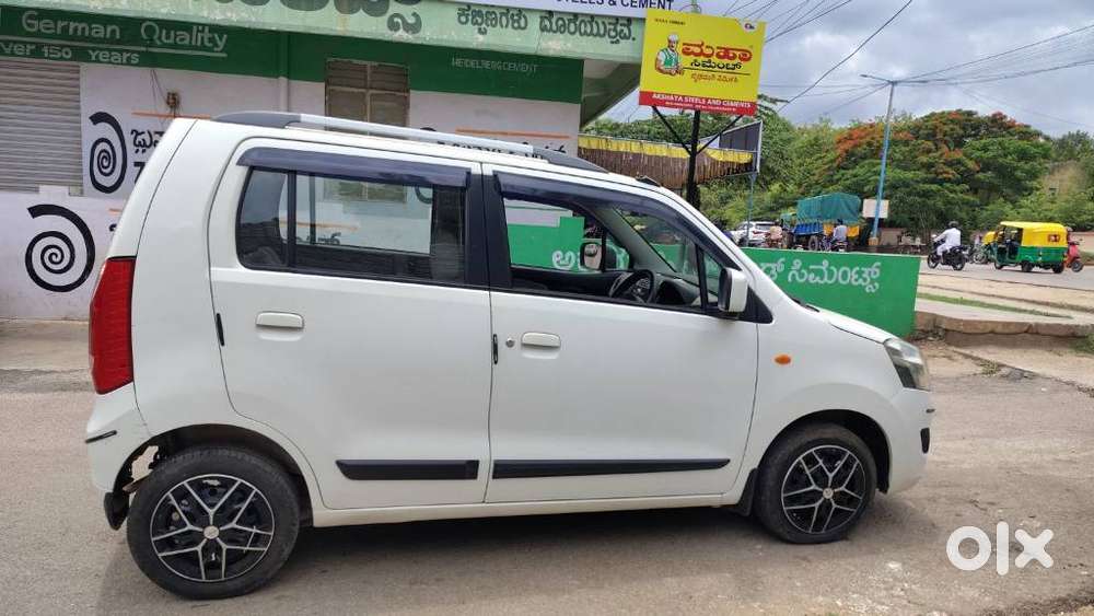 Maruti Suzuki Wagon R Vxi Optional, 2016, Petrol