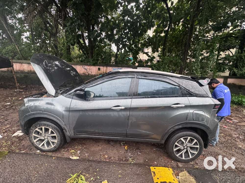 Tata Nexon Petrol 2024
