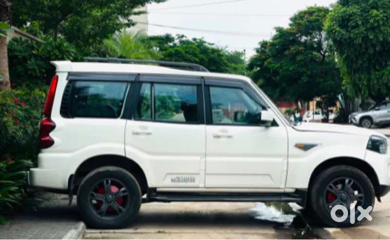Mahindra Scorpio, 2016, Diesel