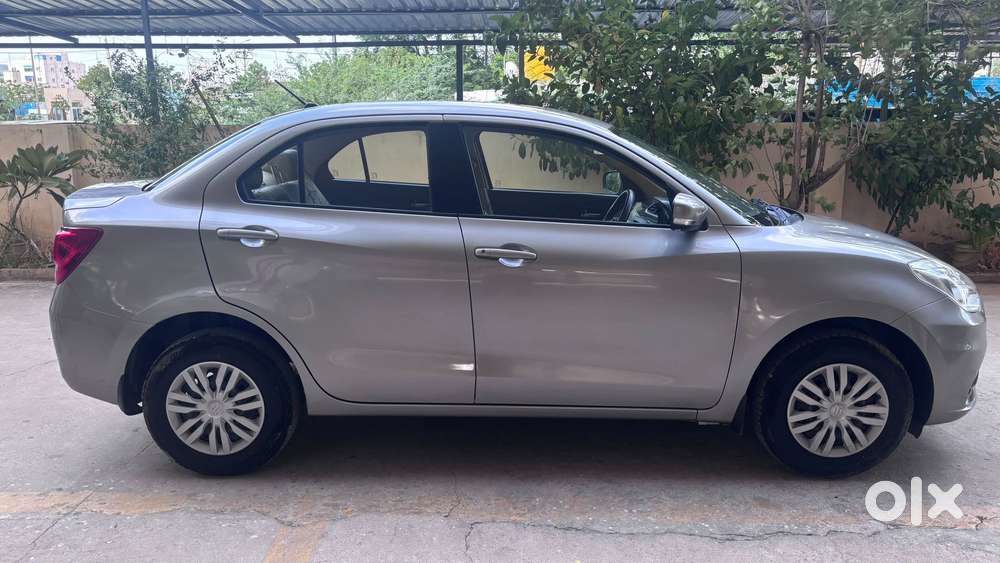 Maruti Suzuki Swift Dzire Vxi Optional, 2021, Petrol