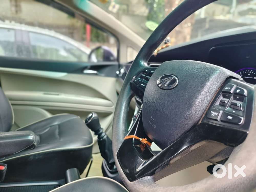 Mahindra Marazzo M8, 2018, Diesel