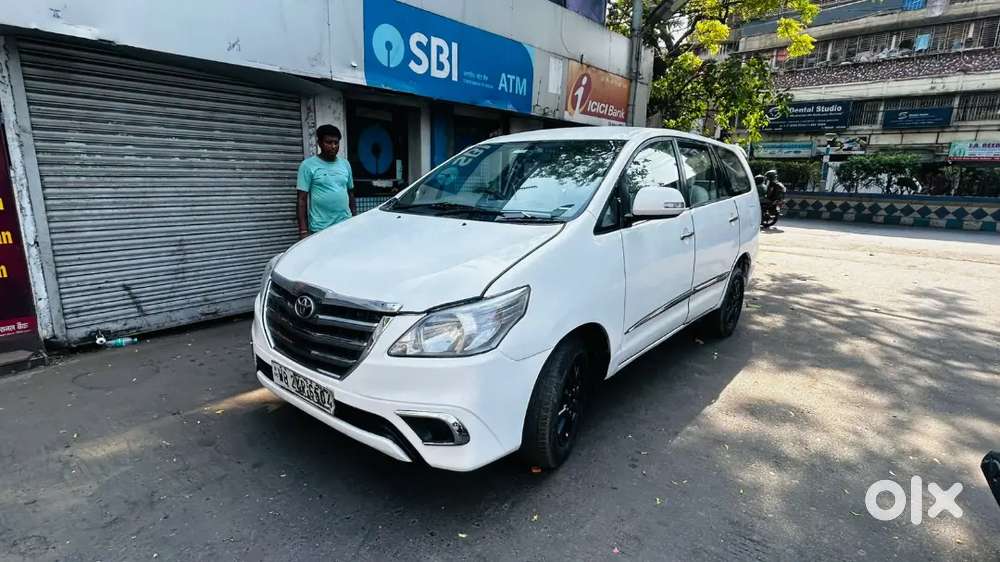 Toyota Innova 2012 Diesel Well Maintained
