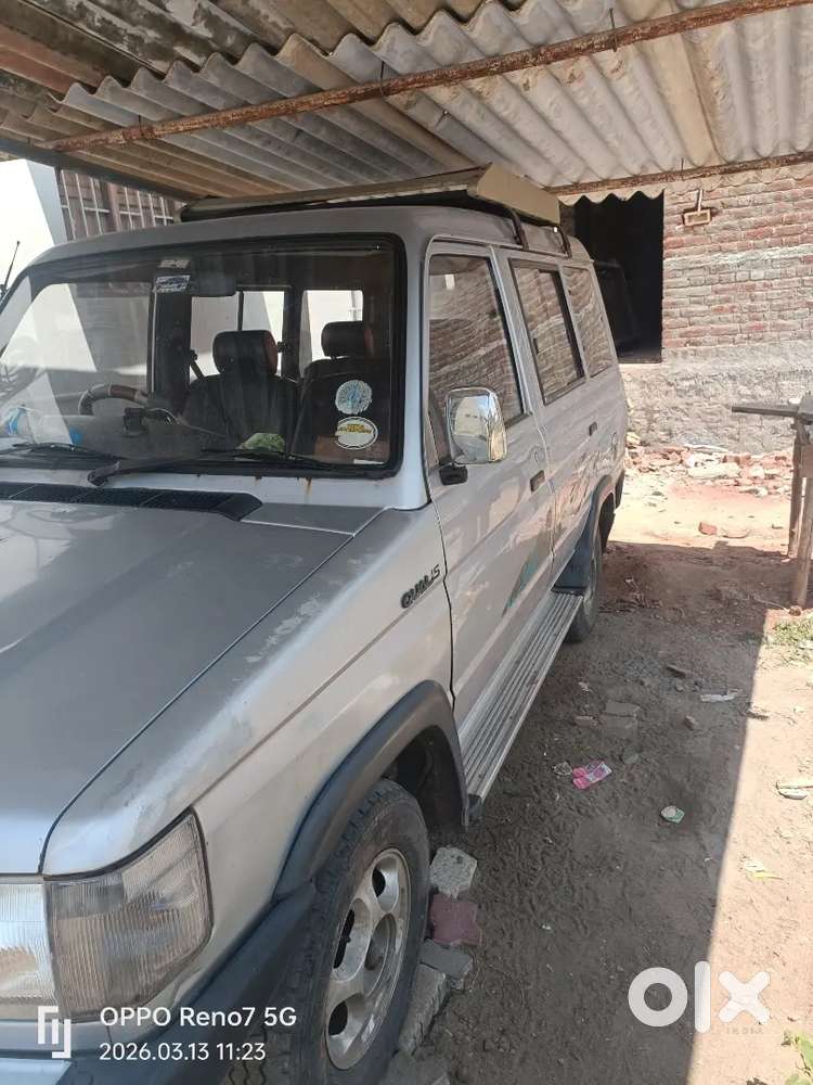 Toyota Qualis 2001 Diesel Well Maintained