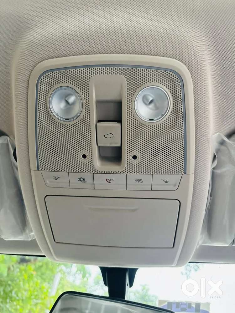 Mahindra Xuv700 2.2 Ax 5 Diesel At 7 Str, 2023, Diesel