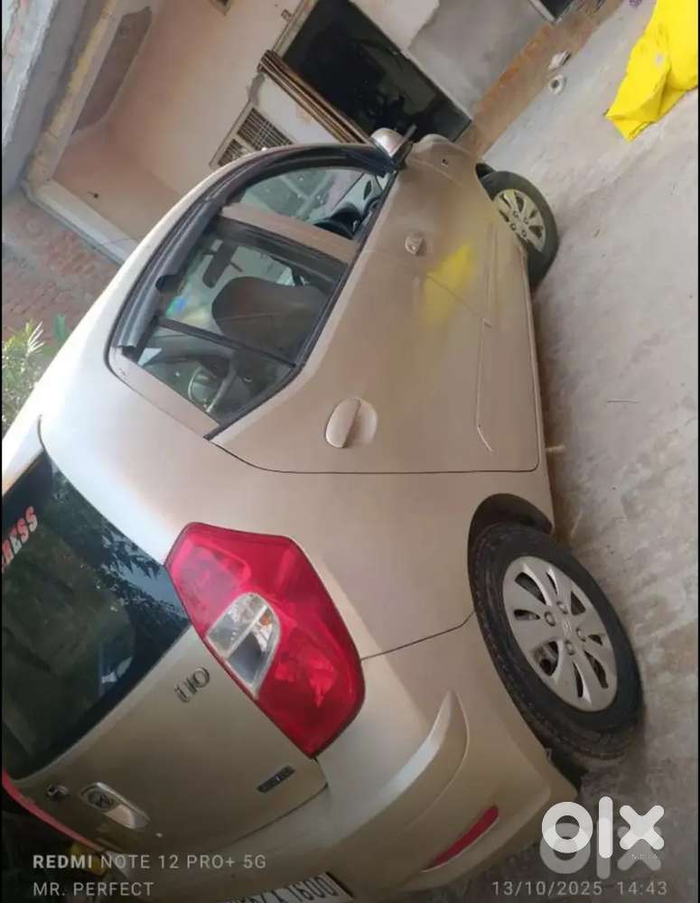 Hyundai I10 Sportz Petrol 2011