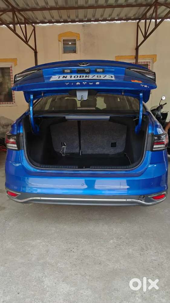 Volkswagen Vitrus Highline Single Owner Company Service Maintenance