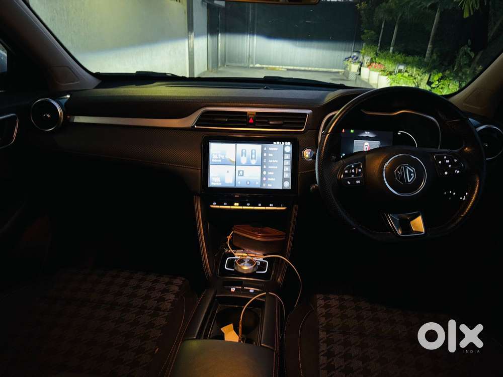 Mg Zs Ev Excite, 2023, Petrol