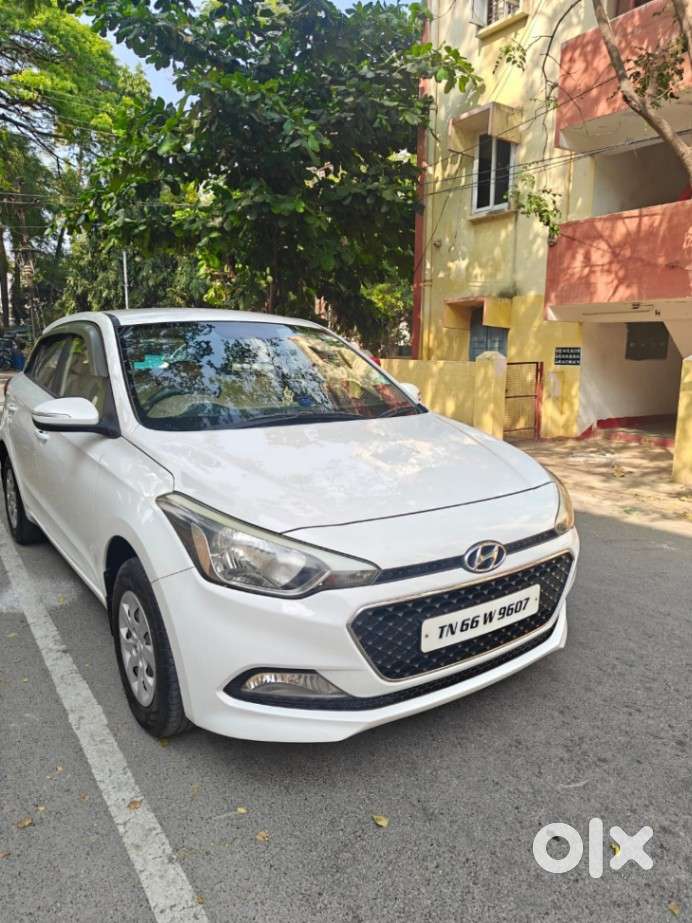 Hyundai I20 Sportz 1.2 Bs-iv, 2018, Petrol
