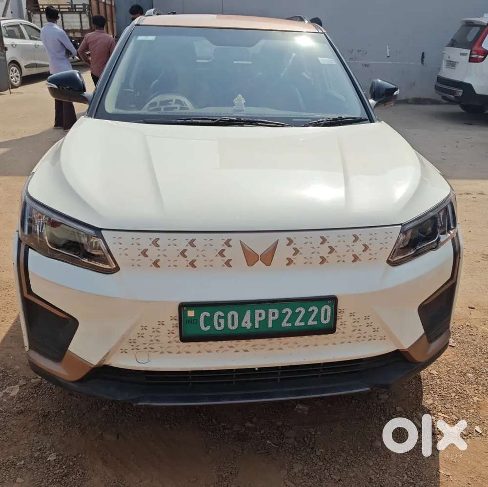 Mahindra Xuv400 Ev 2023 Year Model