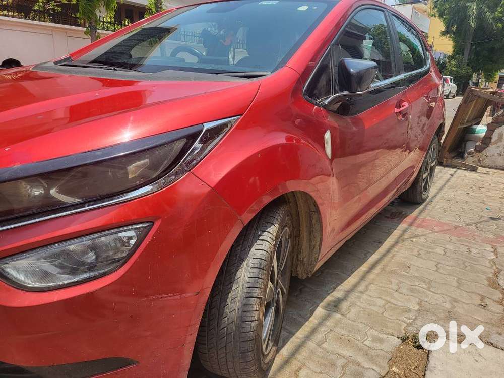 Tata Altroz Red Color For Sale  Model: Tata Altroz Color: Red Kilome