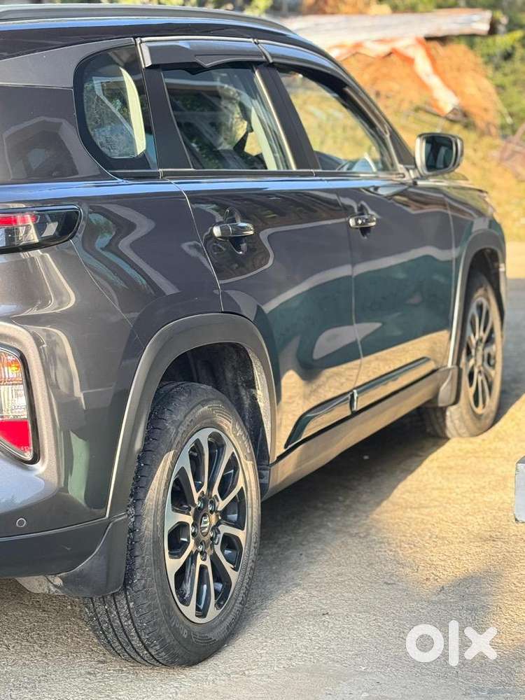 Maruti Suzuki Grand Vitara 2023 Petrol Well Maintained