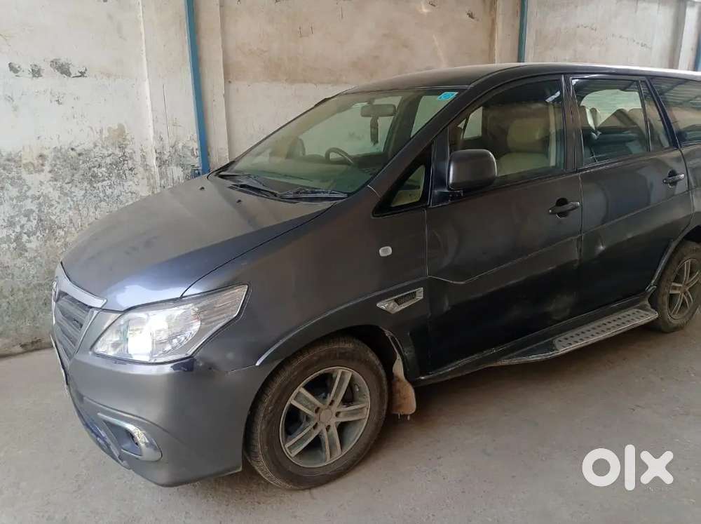 Toyota Innova 2013 Diesel Well Maintained