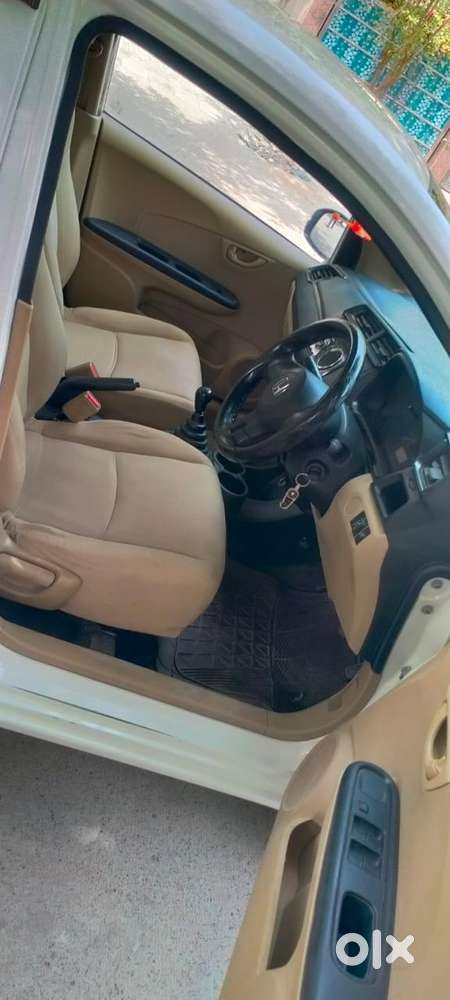 Honda Amaze Hybrid 2017