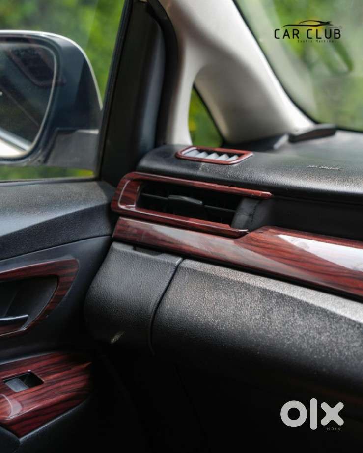 Toyota Innova Crysta 2.4 G Mt 7 Str, 2017, Diesel