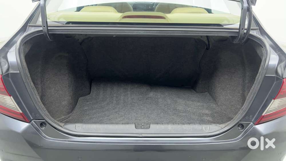 Honda Amaze Vx 1.2 Petrol Cvt, 2022, Petrol