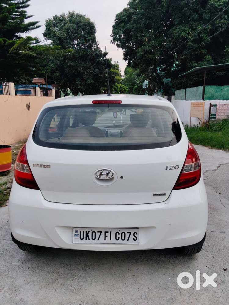 Hyundai I20 Magna 1.2 Mt, 2010, Petrol