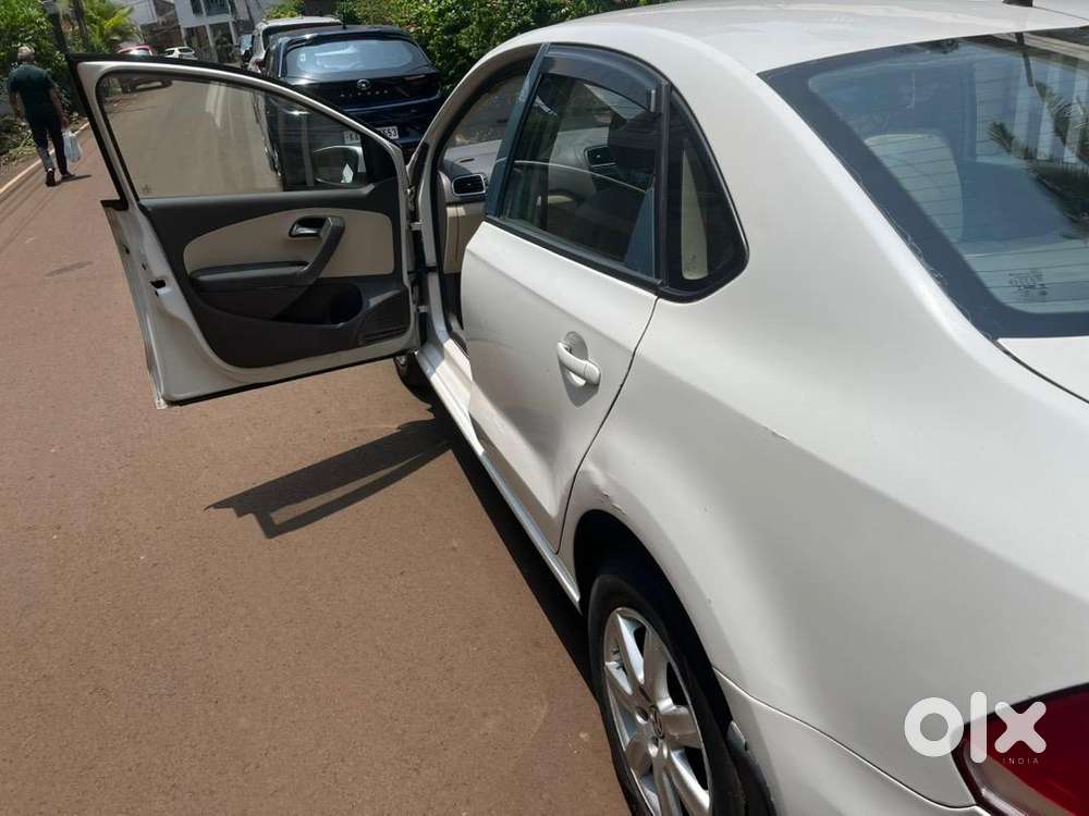 Volkswagen Car 2011 Petrol