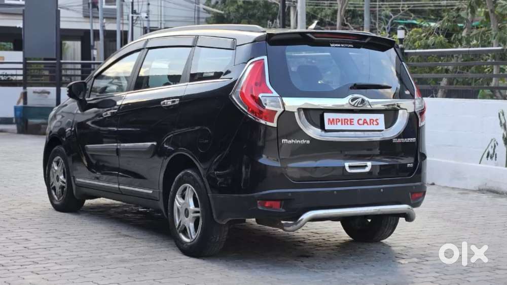 Mahindra Marazzo M6, 2018, Diesel
