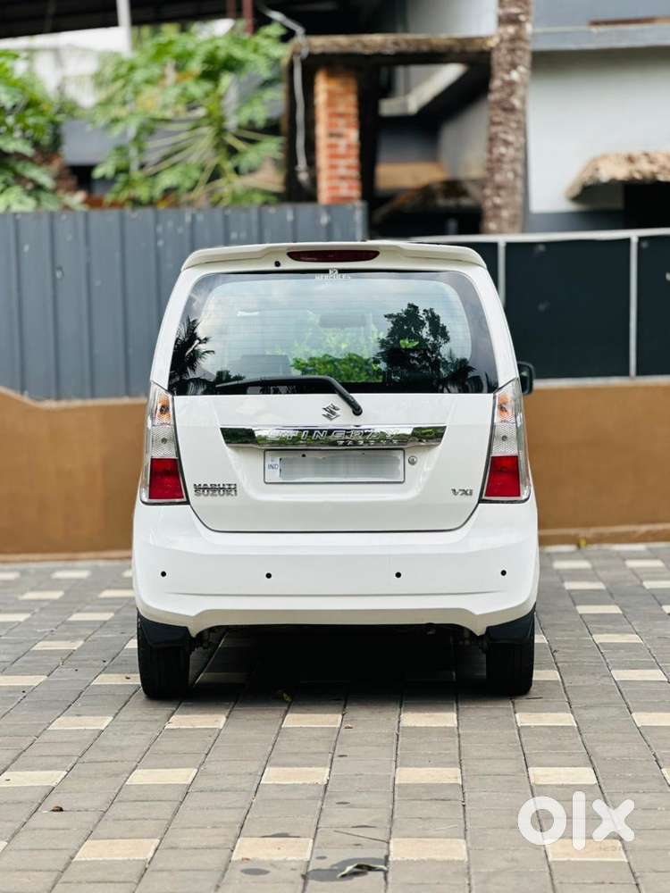 Maruti Suzuki Stingray Vxi, 2014, Petrol