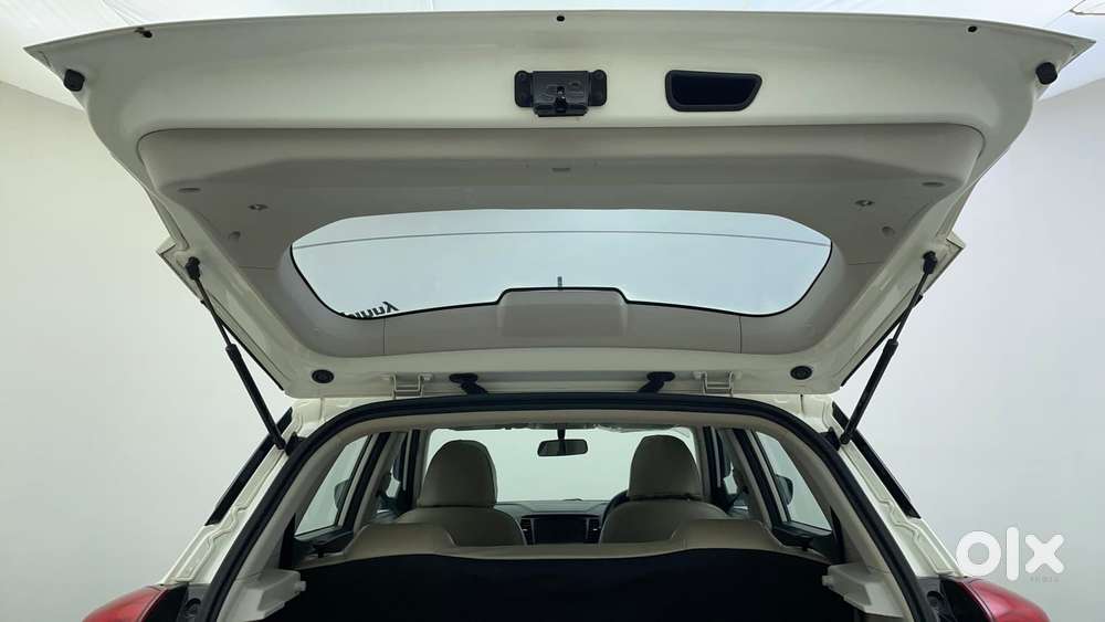 Mahindra Xuv300 1.2 W6 Amt Petrol, 2022, Petrol