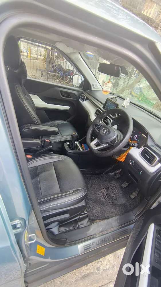 2023 Tata Punch Cng Top Model  Accomplished Dazzle With Sunroof