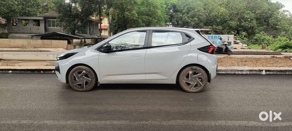 Tata Altroz Petrol 2026 With 5330 Km