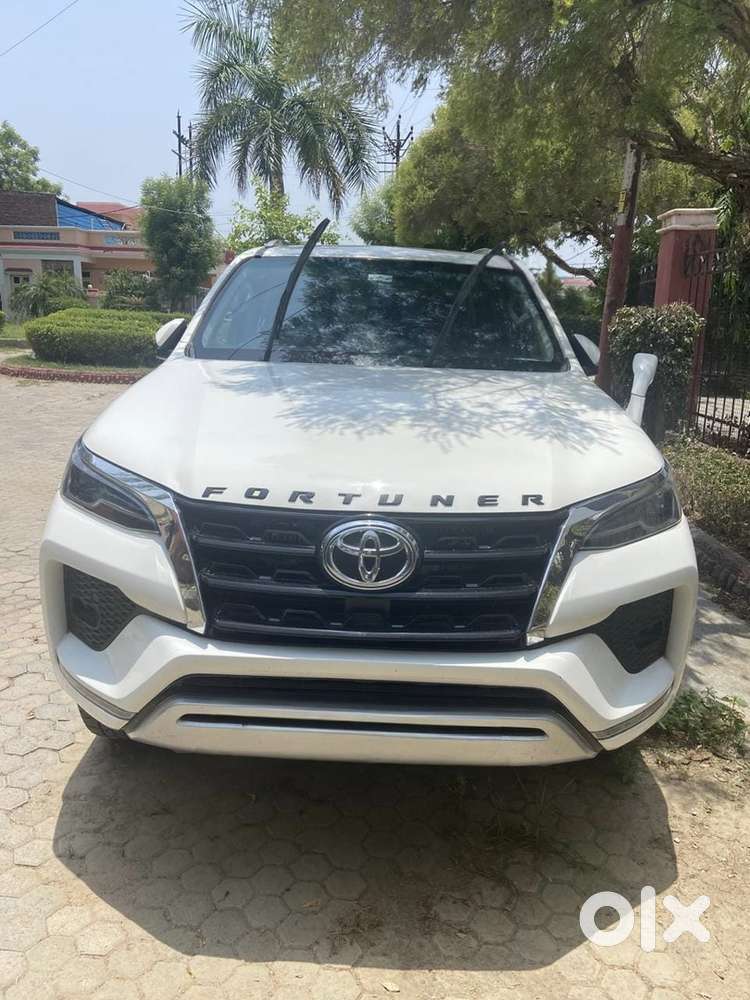 Toyota Fortuner 2024 Diesel Well Maintained