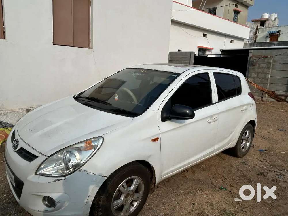 Hyundai I20 2010 Petrol Well Maintained