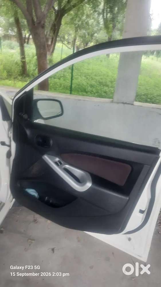 Ford Figo Zxi 1.2 Petrol 2012