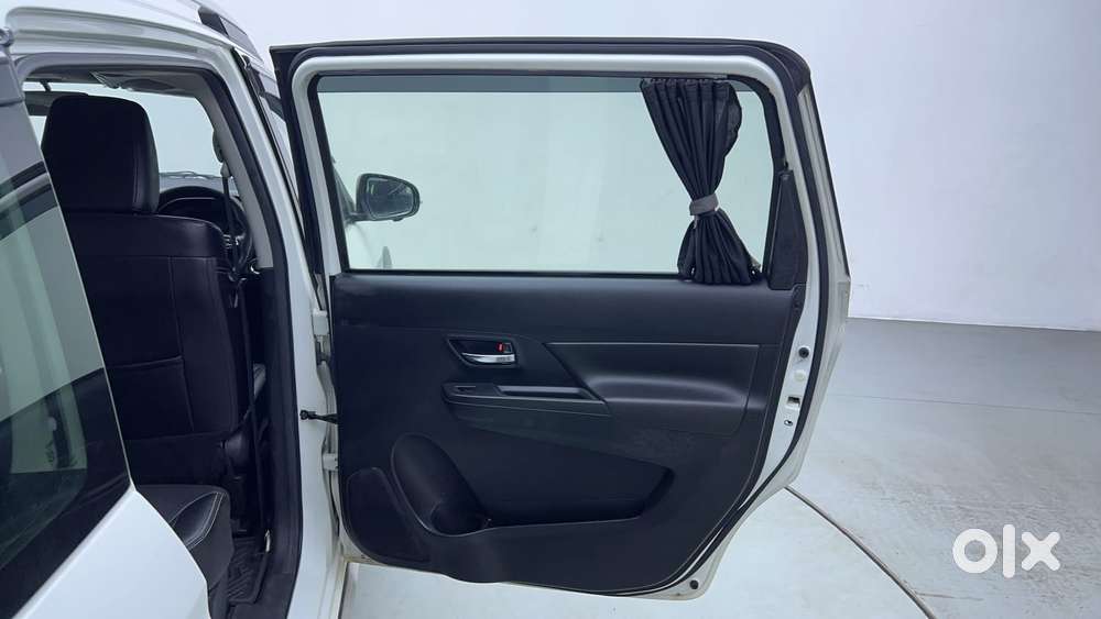 Maruti Suzuki Xl6 1.5 Alpha Plus Mt, 2023, Petrol