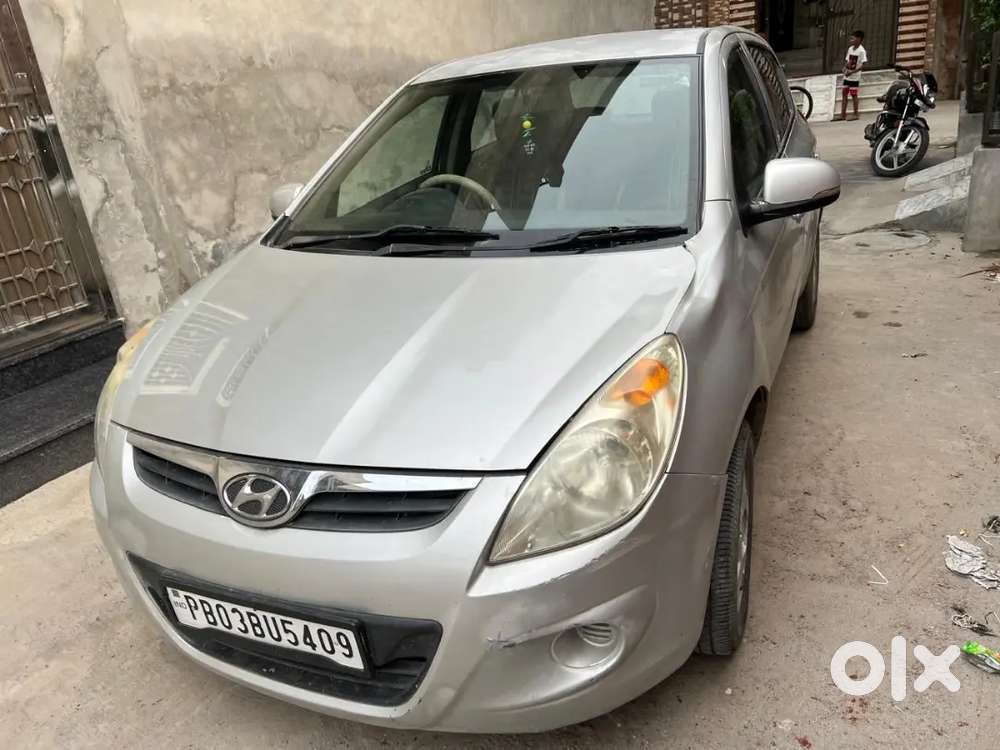 Hyundai I20 Sportz 2010 Petrol