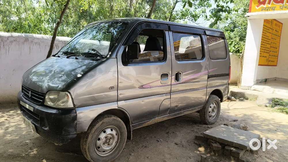Maruti Suzuki Eeco 2014 Cng 172436 Km Drive Well Mentained