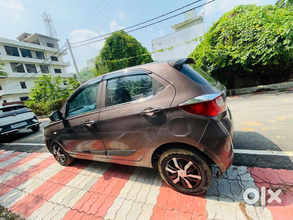 Tata Tiago 1.2 Revotron Xm, 2018, Petrol