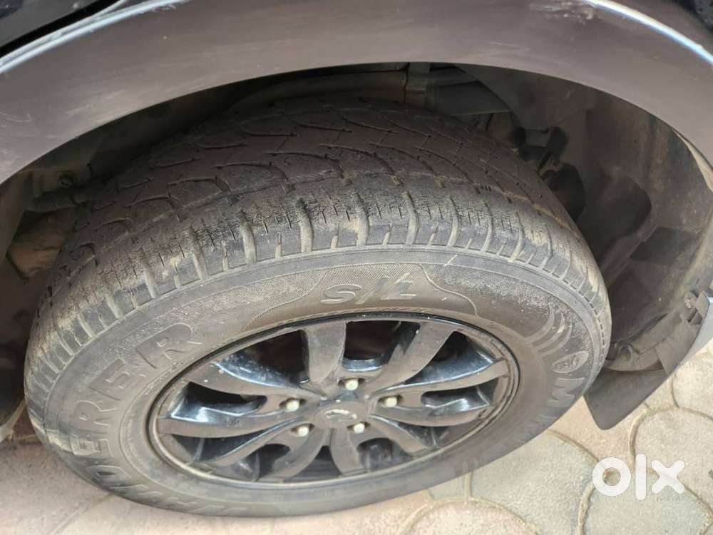 Mahindra Xuv500 (2015 Model)