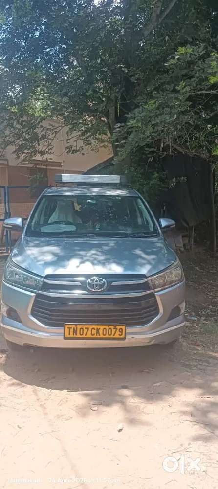 Toyota Innova Crysta 2.4 G Bs4 2017
Diesel