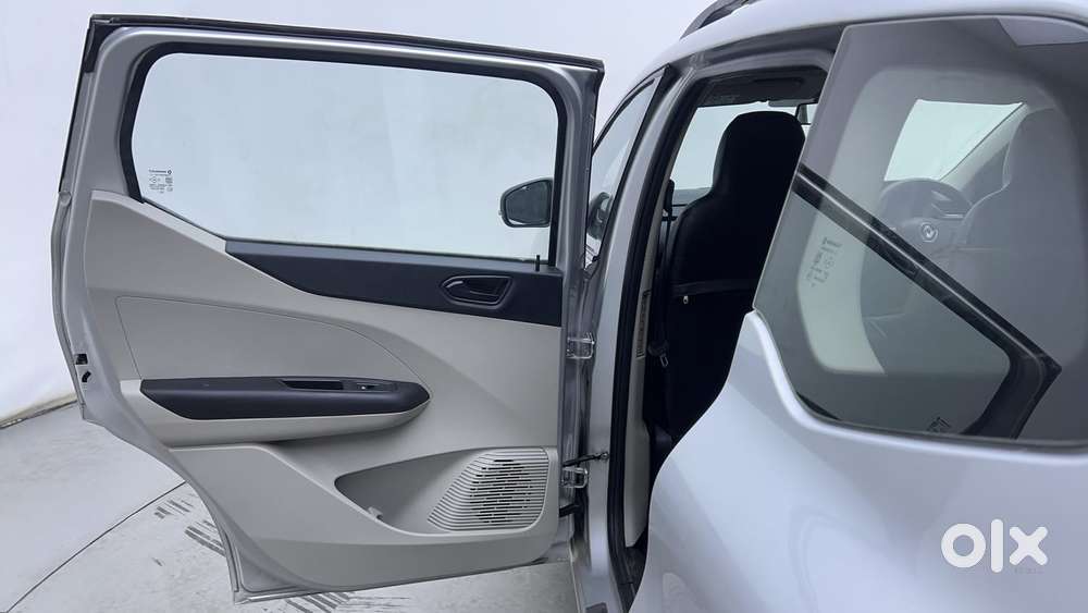 Renault Triber Rxt, 2021, Petrol