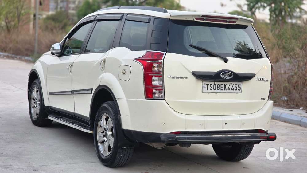 Mahindra Xuv500 W8 Dual Tone, 2015, Diesel