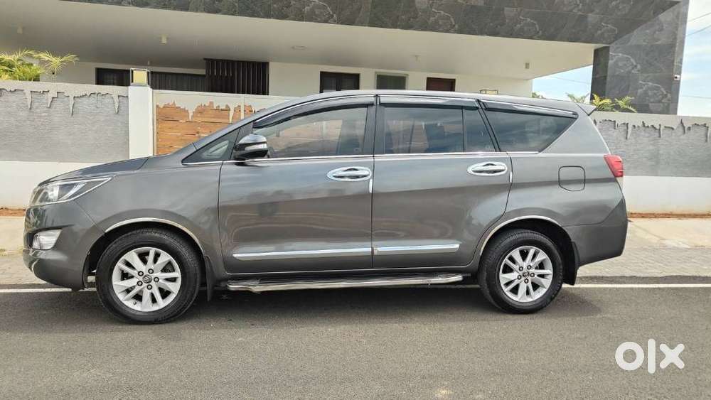 Toyota Innova Crysta 2.4 Gx Mt 8s, 2016, Diesel