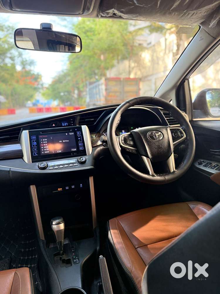Toyota Innova Crysta 2.8 Zx At, 2017, Diesel