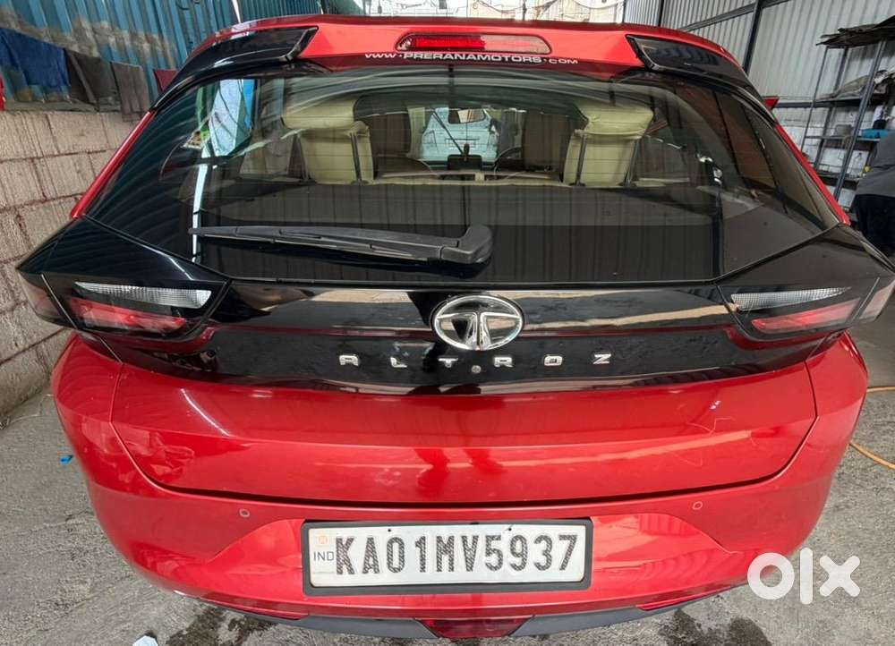 Tata Altroz Petrol Top End. Xz Plus Official Used And Brand New