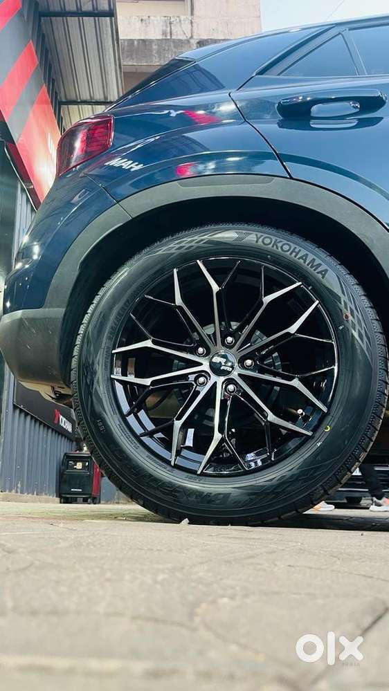 Hyundai Venue 2021 Petrol Well Maintained