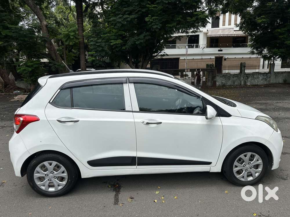 Hyundai Grand I10 1.2 Kappa Sportz Option, 2015, Cng & Hybrids