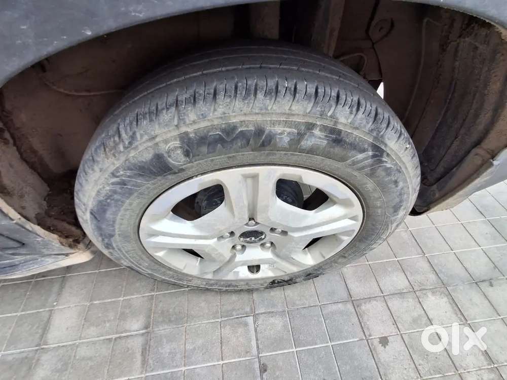 Kia Sonet Htk 2023 Petrol