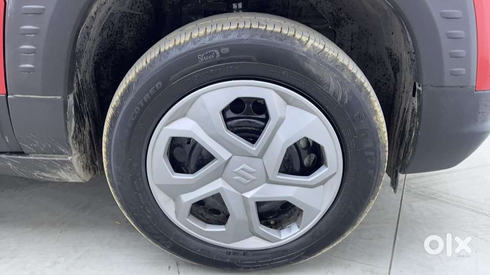 Maruti Suzuki Brezza Vxi At, 2025, Petrol