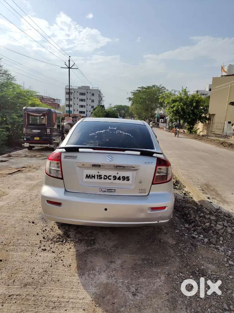 Maruti Suzuki Sx4 2011