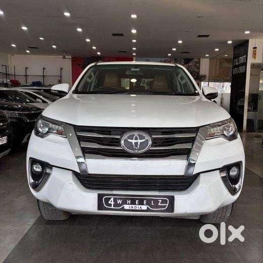Toyota Fortuner 4x2 At 2.8 Diesel, 2020, Diesel
