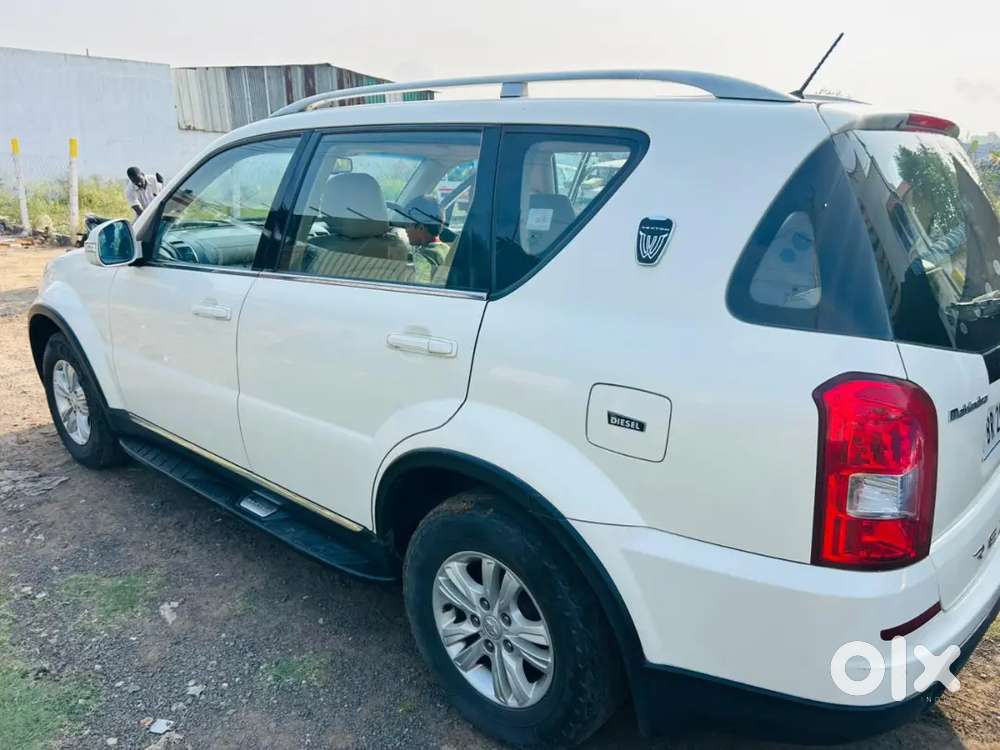 Mahindra Rexton 2015 Diesel 68000 Km Driven
